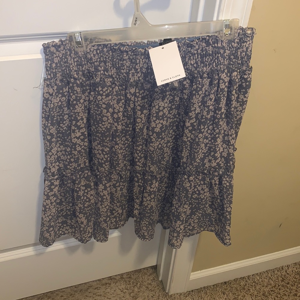 2X boutique tier skirt. New w/tags